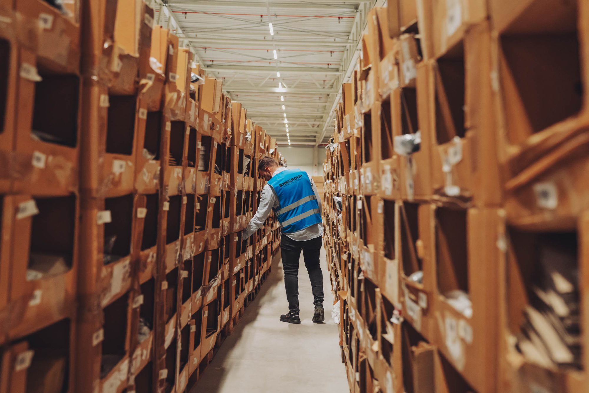 Contract logistics